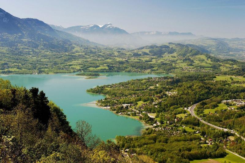 Ibis Budget Chambery Sud Challes Les Eaux Εξωτερικό φωτογραφία