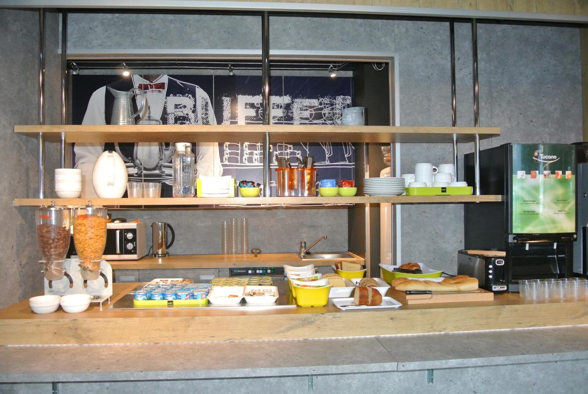 Ibis Budget Chambery Sud Challes Les Eaux Εξωτερικό φωτογραφία