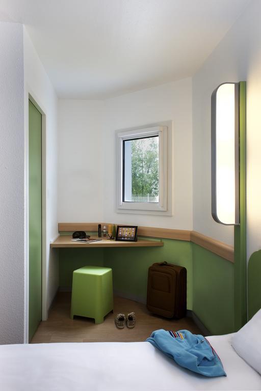 Ibis Budget Chambery Sud Challes Les Eaux Εξωτερικό φωτογραφία