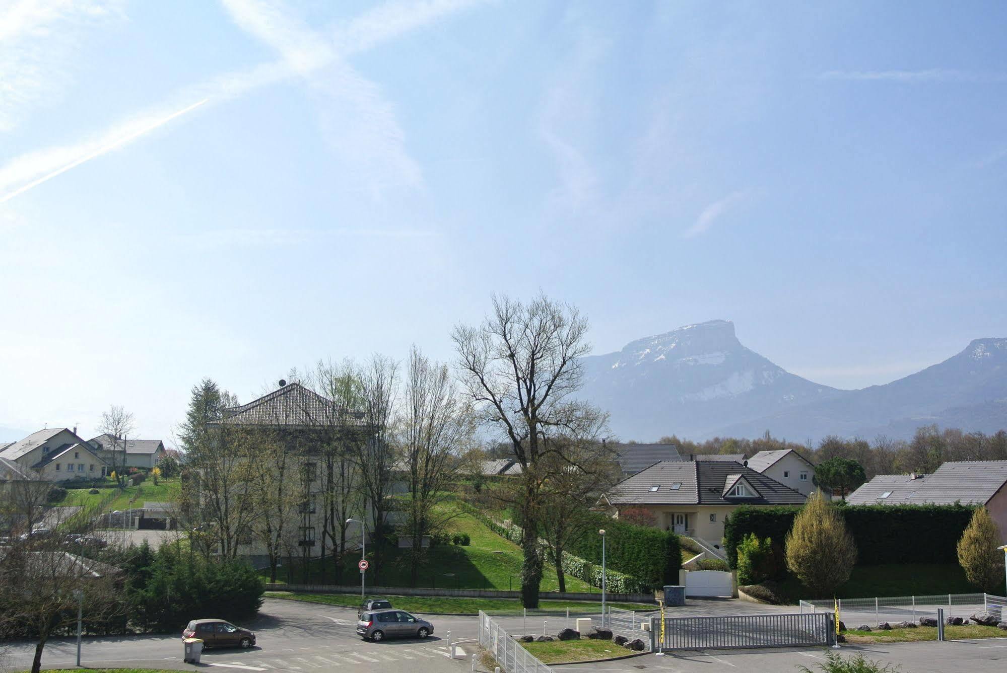 Ibis Budget Chambery Sud Challes Les Eaux Εξωτερικό φωτογραφία